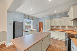 Open plan living kitchen- click for photo gallery